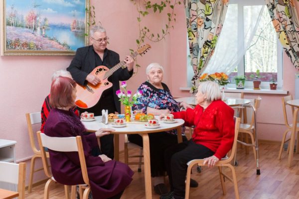 Современный пансионат для пожилых: условия проживания