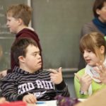 Что представляет собой инклюзивное образование для детей с аутизмом?