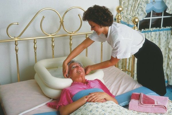 Дом престарелых для лежачих пожилых людей: основные преимущества услуг