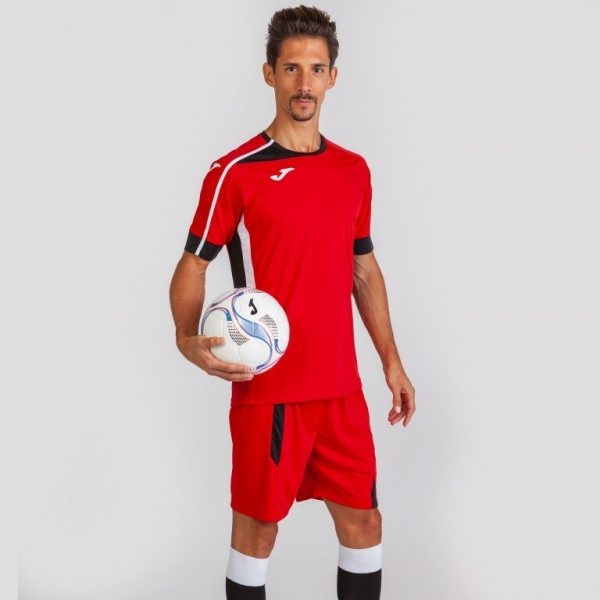 Футбольная форма Joma: основные особенности