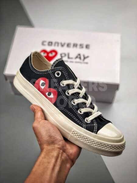 Преимущества кед Converse Comme Des Garcons