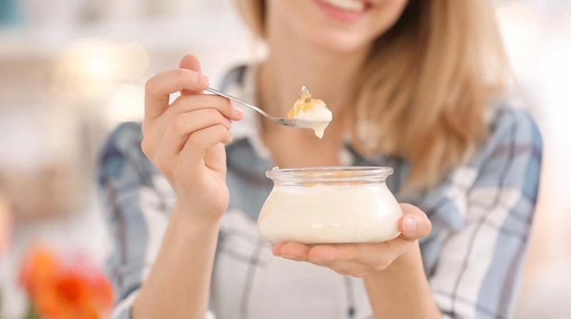 Греческий йогурт назвали лучшим высокобелковым продуктом для смузи с утра
