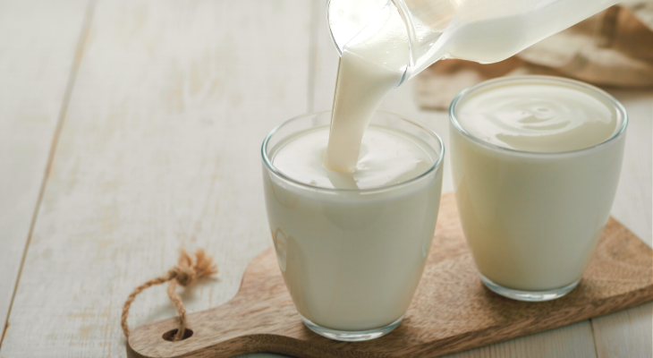 Кефир назвали лучшим молочным продуктом, который помогает при запорах