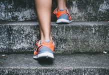 Ученые: подъемы по лестнице снижают риск инсульта