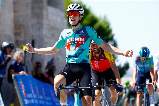 22-летний Аймар Эчеберрия подписал двухлетний контракт с Red Bull Bora-hansgrohe