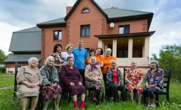 Где пожилым людям в Москве живется легче: как выбрать пансионат, не теряя силы