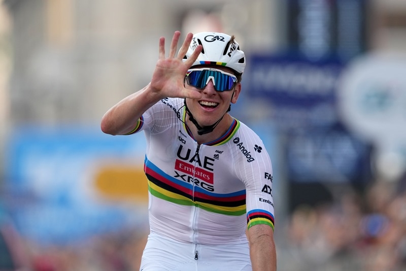 Тадей Погачар поставил новый рекорд прохождения подъёма Коль-де-Ратес