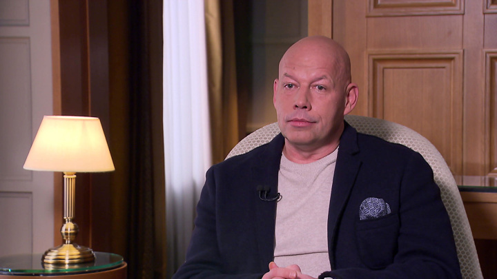 Хирурги НИИ им. Склифосовского удалили пациенту опухоль размером с голову