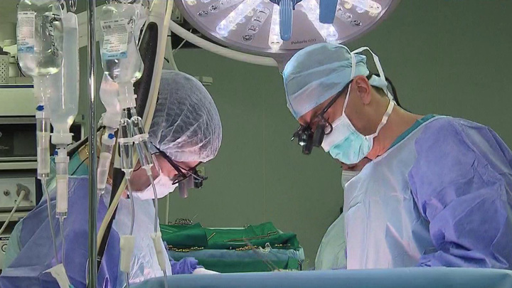 В онкоцентре Блохина провели уникальную операцию по удалению опухоли на сердце