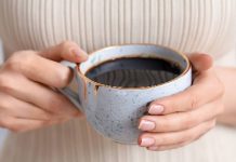 Frontiers: две чашки кофе в день связаны со снижением риска рака легких