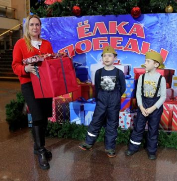 Мурашко исполнил мечту девушки, которая интересуется медицинской кибернетикой