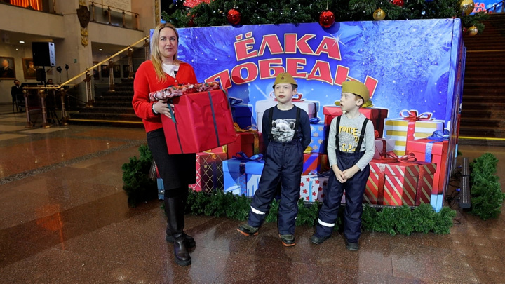 Мурашко исполнил мечту девушки, которая интересуется медицинской кибернетикой