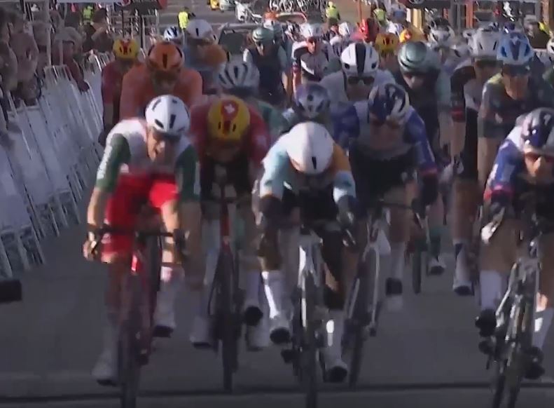 Идеальный дебют: Биньям Гирмай принёс победу команде NSN  в свой первый гоночный день в Валенсии