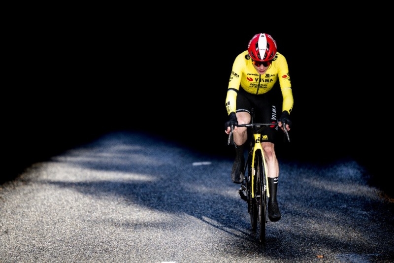 Йонас Вингегор начинает сезон на велогонке Париж &ndash; Ницца-2026